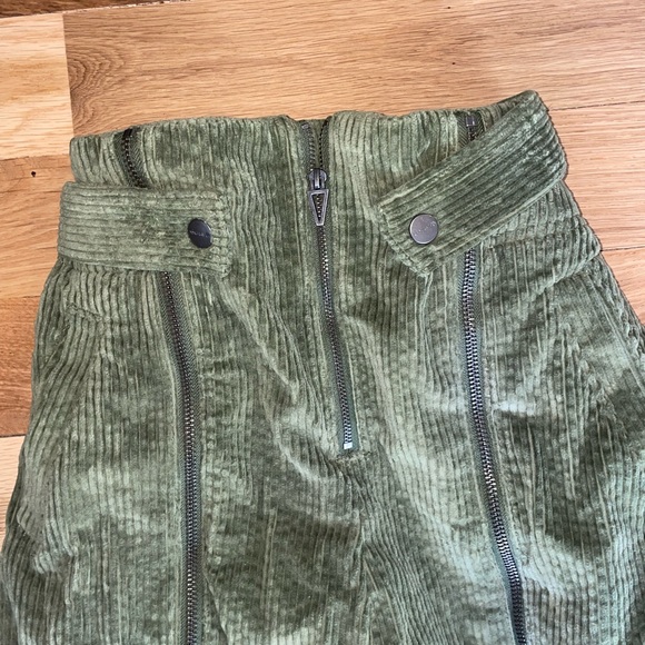 Ivy Park x Adidas Corduroy Zipper Pants size 2XS (fit like XS) - Picture 7 of 7